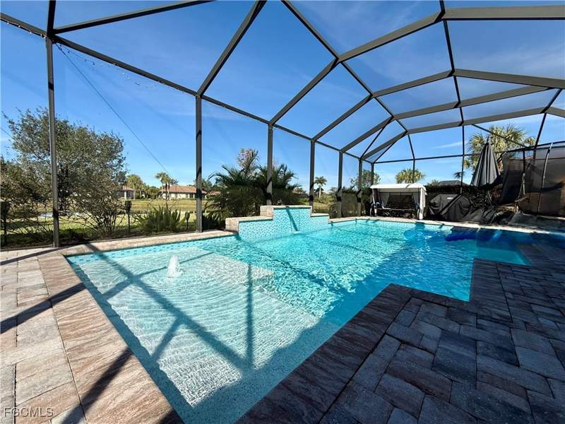 3 bedroom SingleFamilyResidence at 12580 Fairington Way, Hampton Park, Fort Myers — photo 4
