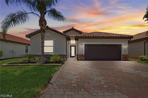 10976 Cherry Laurel Dr, Fort Myers FL - photo 8 of 38