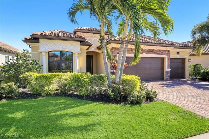 4 bedroom SingleFamilyResidence at 28085 Wicklow Ct, Bonita National Golf And Country Club, Bonita Springs — photo 3