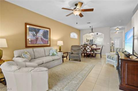 8103 Woodridge Pointe Dr, Fort Myers FL - photo 10 of 36