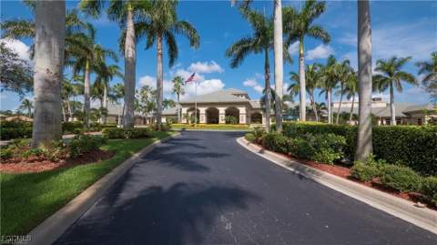 8103 Woodridge Pointe Dr, Fort Myers FL - photo 24 of 36