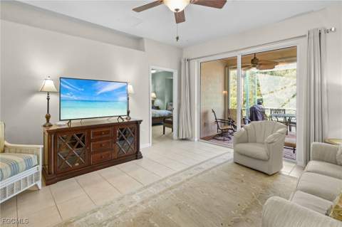 8103 Woodridge Pointe Dr, Fort Myers FL - photo 9 of 36