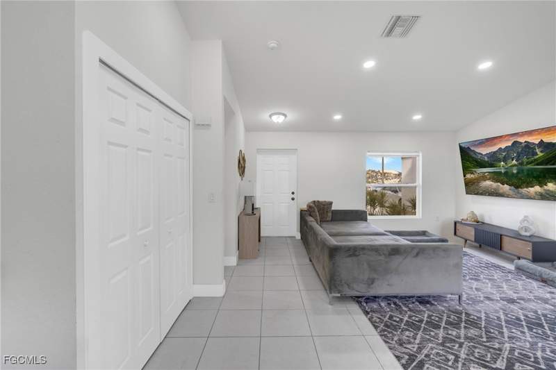 3 bedroom SingleFamilyResidence at 1327 NE 12th Ave, Cape Coral, Cape Coral — photo 3