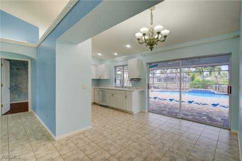 2803 SW 34th Ter, Cape Coral FL - photo 13 of 50