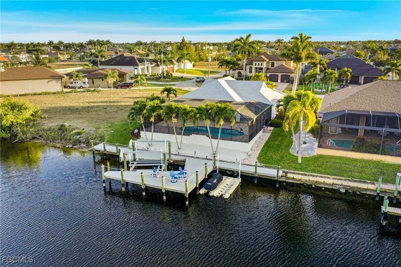 3 bedroom SingleFamilyResidence at 2803 SW 34th Ter, Cape Coral, Cape Coral — photo 2