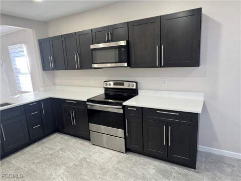 1004 Diplomat Pkwy W, Cape Coral FL - photo 10 of 29