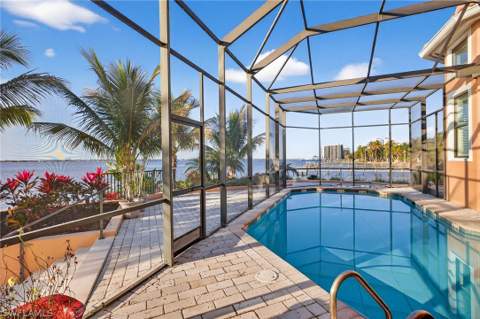 2600 McGregor Blvd, Fort Myers FL - photo 19 of 49