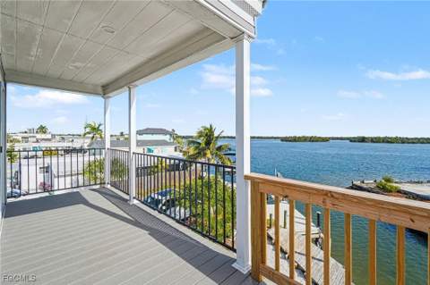 69 Emily Ln, Fort Myers Beach FL - photo 8 of 24