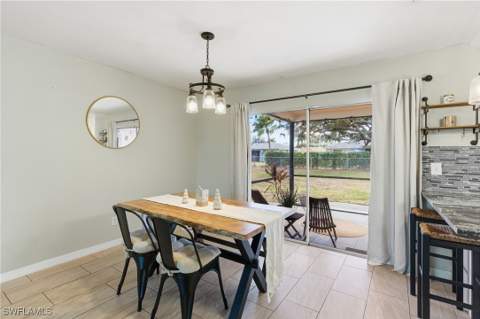 428 SW 33rd Ter, Cape Coral FL - photo 14 of 37