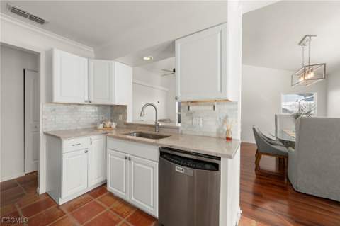 15068 Cloverdale Dr, Fort Myers FL - photo 14 of 48