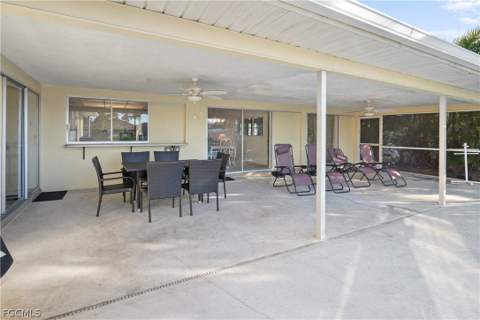 818 Monticello Ct, Cape Coral FL - photo 11 of 50