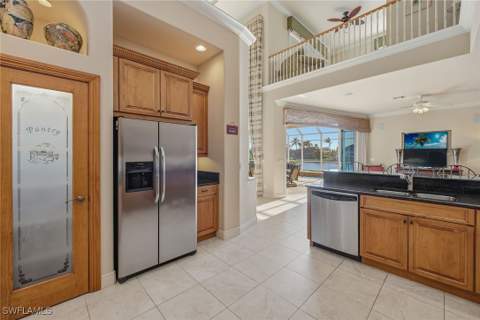 288 Bald Eagle Dr, Marco Island FL - photo 13 of 42