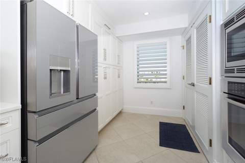 1900 Gulf Shore Blvd N 303, Naples FL - photo 11 of 31