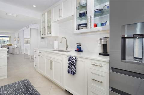1900 Gulf Shore Blvd N 303, Naples FL - photo 12 of 31