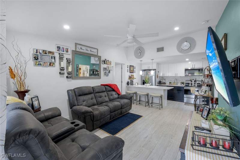 2 bedroom Condominium at 5229 Treetops Dr I, Treetops Of Naples, Naples — photo 4