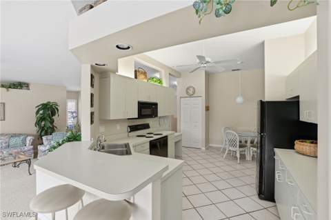 7680 Oleander Gate Dr J202, Naples FL - photo 11 of 41