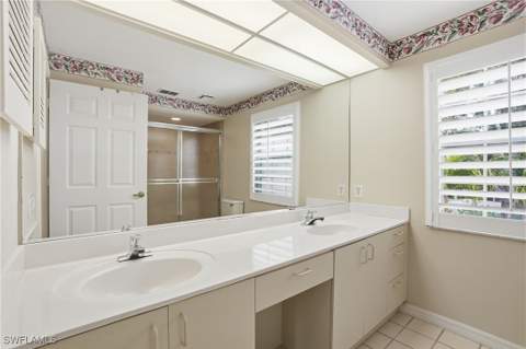 7680 Oleander Gate Dr J202, Naples FL - photo 22 of 41