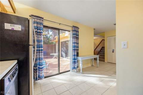 1550 Park Meadows Dr 2, Fort Myers FL - photo 15 of 39