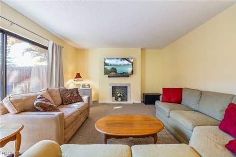 1550 Park Meadows Dr 2, Fort Myers FL - photo 19 of 39