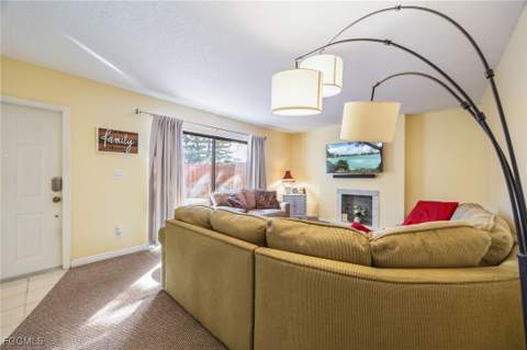 1550 Park Meadows Dr 2, Fort Myers FL - photo 20 of 39