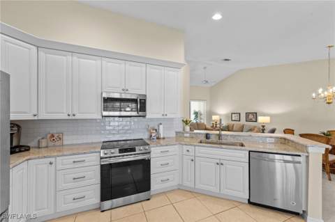 10127 Colonial Country Club Blvd 1603, Fort Myers FL - photo 6 of 41