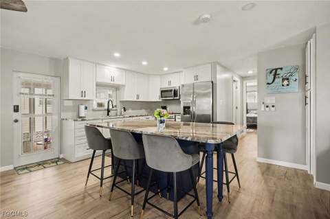 17721 Stevens Blvd, Fort Myers Beach FL - photo 7 of 26