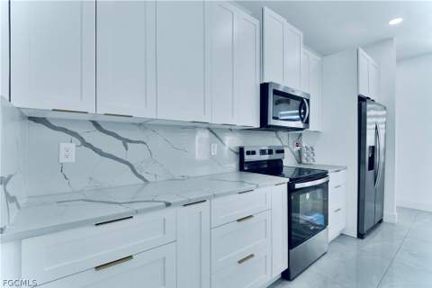 18 Nelson Rd N, Cape Coral FL - photo 9 of 28