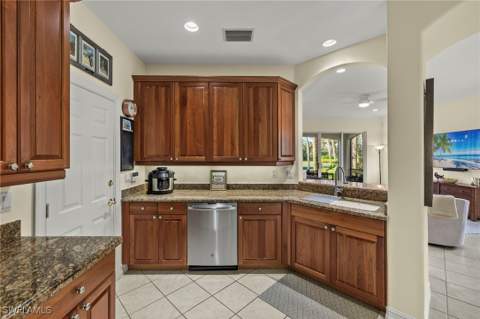 2621 Estrella Ct 1601, Naples FL - photo 10 of 43