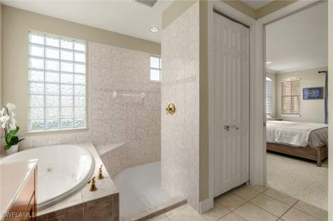 2621 Estrella Ct 1601, Naples FL - photo 16 of 43