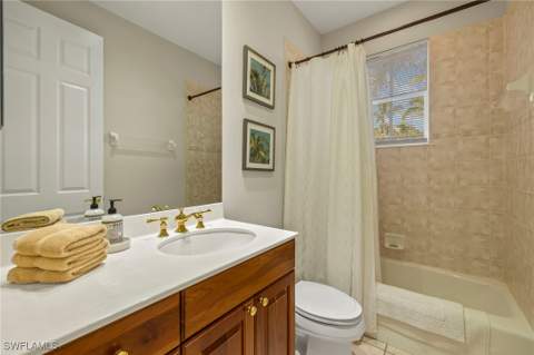 2621 Estrella Ct 1601, Naples FL - photo 18 of 43