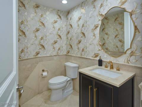 970 Cape Marco Dr 1107, Marco Island FL - photo 24 of 37