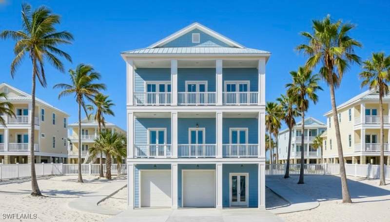 5 bedroom SingleFamilyResidence at 168 Chapel ST, SEAGRAPE, Fort Myers Beach — photo 3