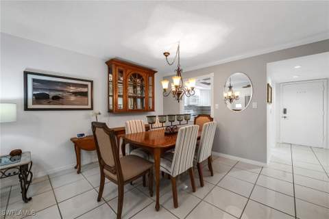 200 Valley Stream Dr 3B, Naples FL - photo 10 of 45