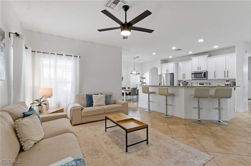 4 bedroom SingleFamilyResidence at 2452 Blackburn Cir, Sandoval, Cape Coral — photo 5