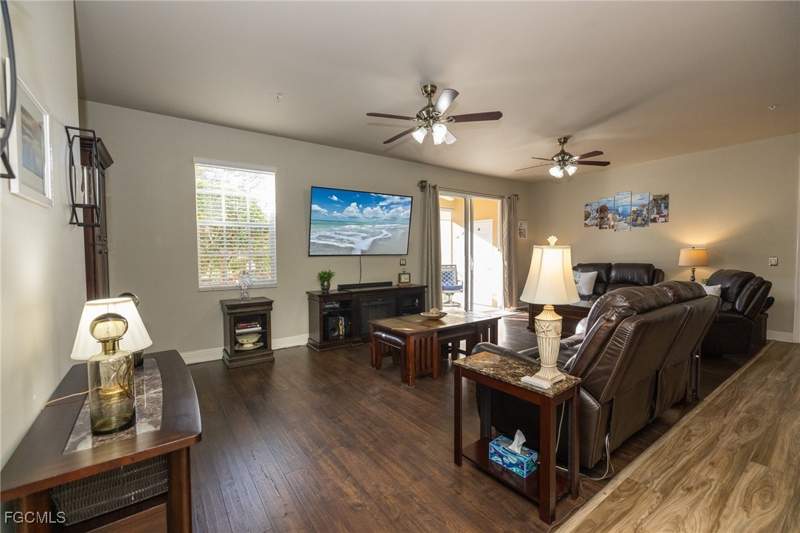 2 bedroom Condominium at 1520 SW 50th St 102, Porto Vista Condo, Cape Coral — photo 3