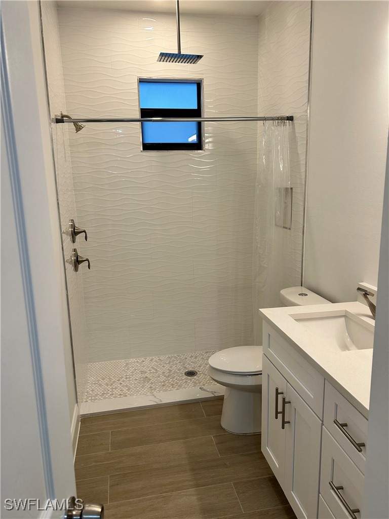 4 bedroom SingleFamilyResidence at 10830 St Lucia Ct, Imperial Gates, Bonita Springs — photo 4