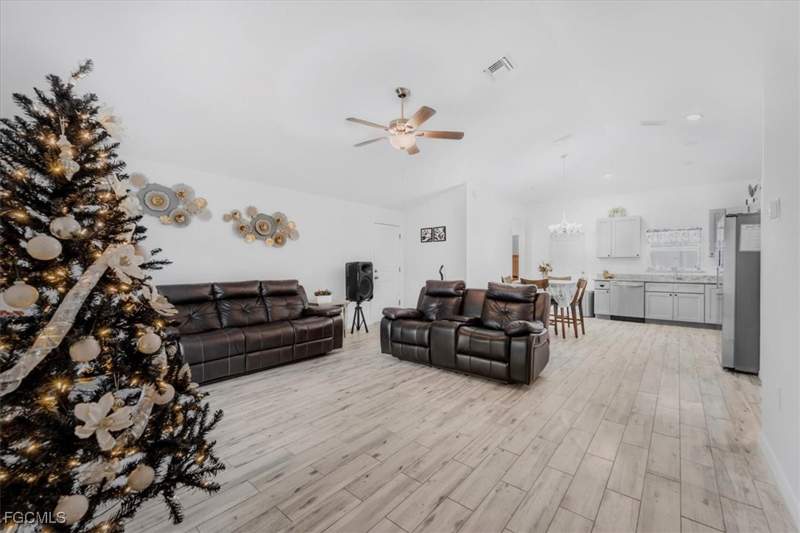 3 bedroom SingleFamilyResidence at 2001 E 14th St, Lehigh Acres, Lehigh Acres — photo 4