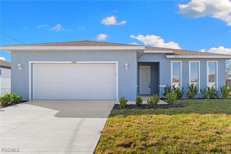 4 bedroom SingleFamilyResidence at 1024 SW 1st St, Cape Coral, Cape Coral — photo 2