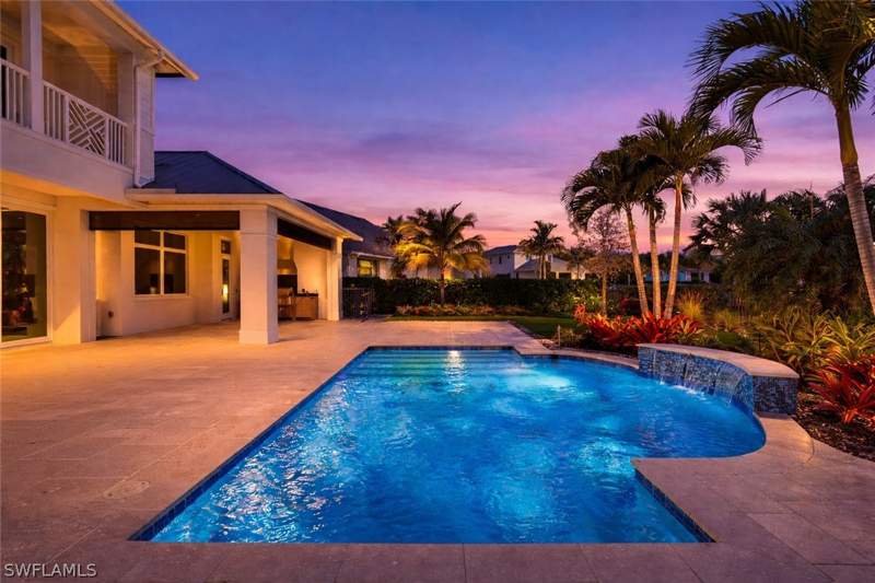 4 bedroom SingleFamilyResidence at 16716 Enclave Cir, The Enclave Of Distinction, Naples — photo 3