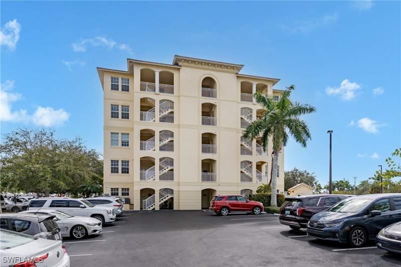 2 bedroom Condominium at 886 Park Ave 402, Roman Plaza, Marco Island — photo 2