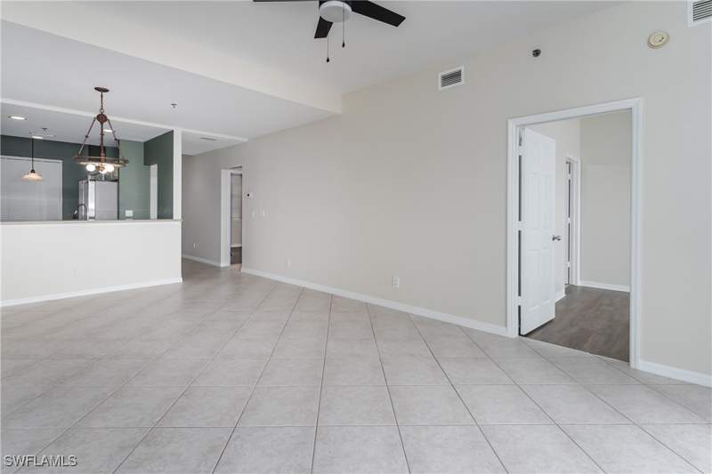 2 bedroom Condominium at 886 Park Ave 402, Roman Plaza, Marco Island — photo 3