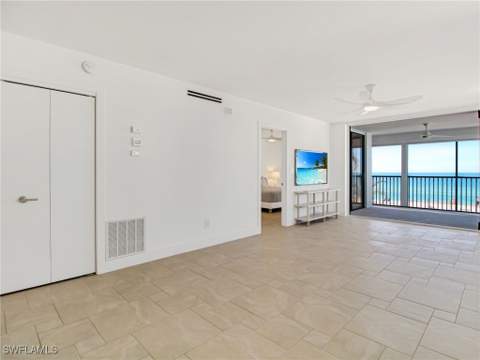 9415 Gulf Shore Dr 102, Naples FL - photo 13 of 43