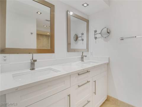 9415 Gulf Shore Dr 102, Naples FL - photo 16 of 43