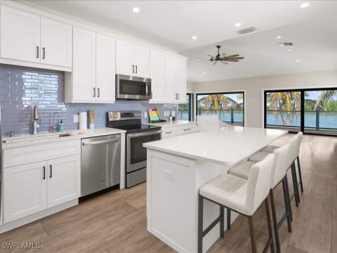 232 Harbor Pl N, Goodland FL - photo 11 of 24