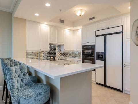 23850 Via Italia Cir 403, Estero FL - photo 7 of 33