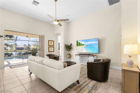 3811 Lakeview Isle Ct, Fort Myers FL - photo 14 of 42
