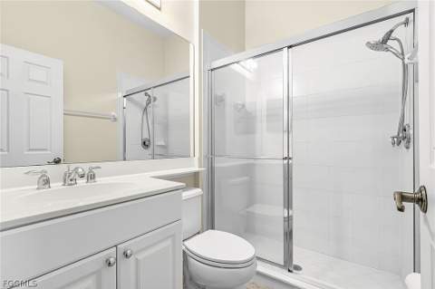 3811 Lakeview Isle Ct, Fort Myers FL - photo 17 of 42