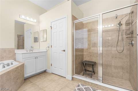 3811 Lakeview Isle Ct, Fort Myers FL - photo 22 of 42