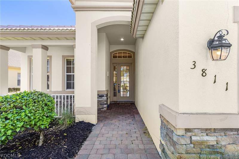 3 bedroom SingleFamilyResidence at 3811 Lakeview Isle Ct, Lakeview, Fort Myers — photo 5