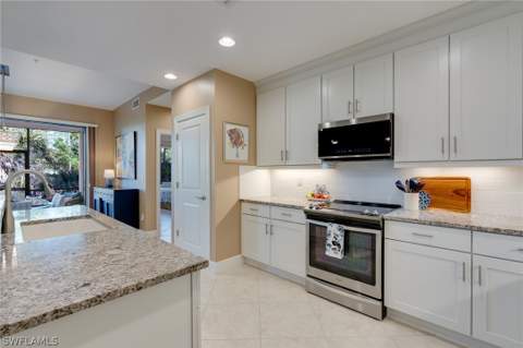 15184 Butler Lake Dr 101, Naples FL - photo 11 of 38